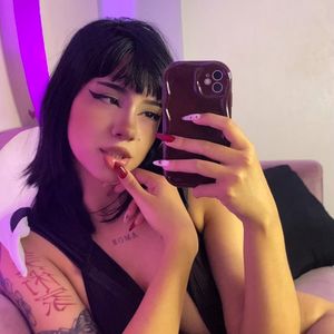Chloe Moon Profile picture - Chloe Moon